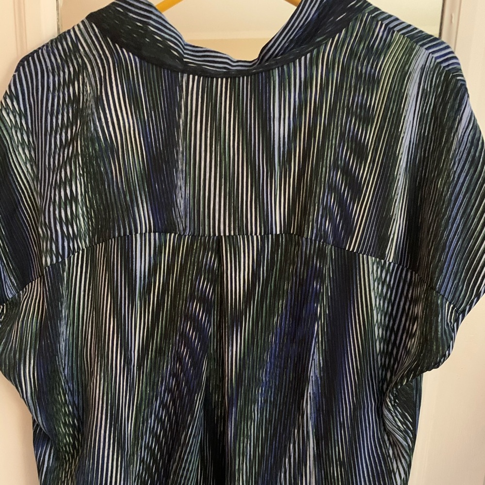 Woman blouse - Picture 4 of 5